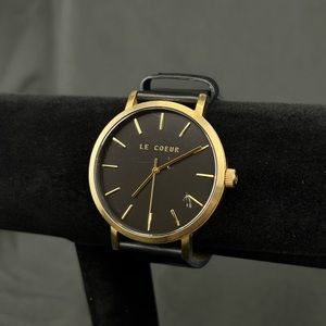 La Coeur Stunning Black and Gold Large Face Watch